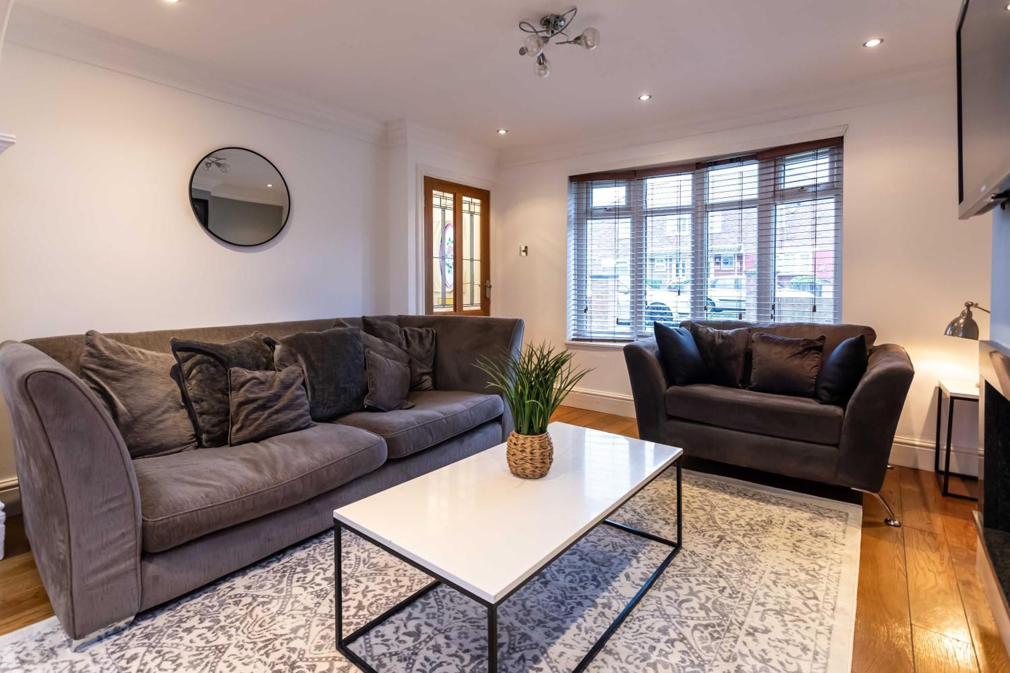 Gilmonby Road Villa Мидълзбро Екстериор снимка